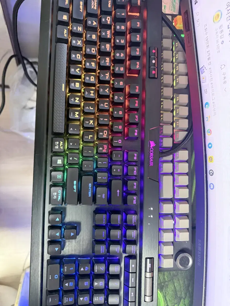 커세어 k70 tkl RGB 적축